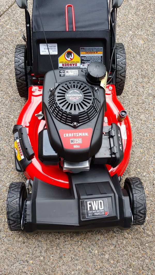 Brand new craftsman m250 self-propelled lawn mower with Honda engine