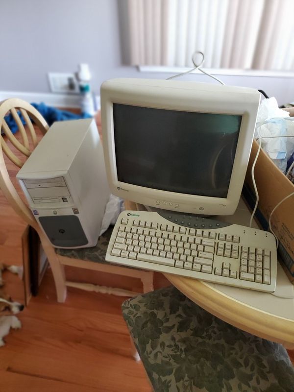 Older desktop Gateway Computer for Sale in Keyport, NJ - OfferUp