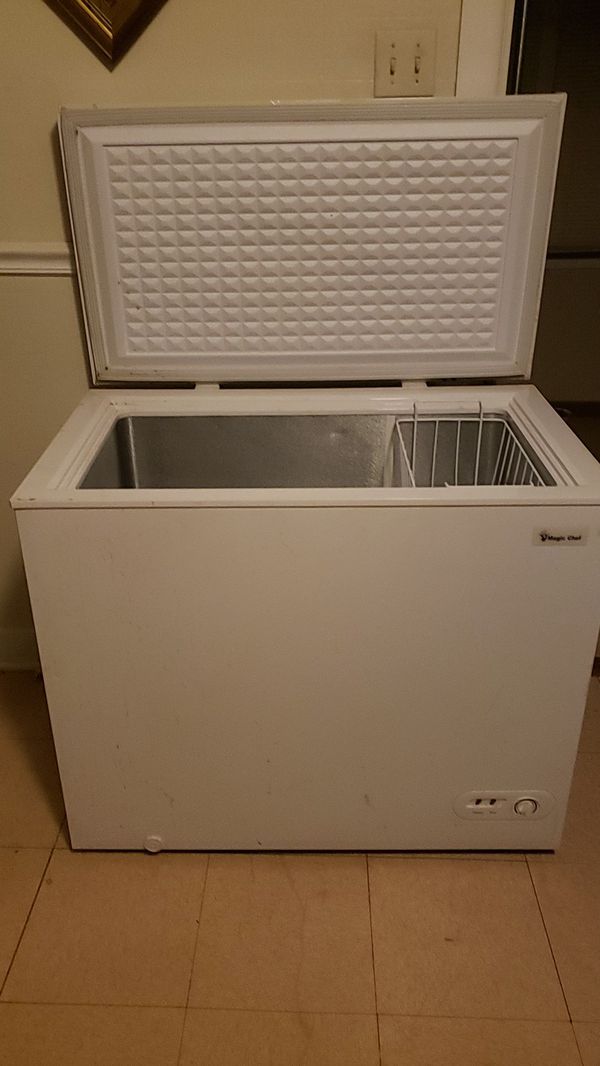 Magic chef deep freezer for Sale in Chicago, IL - OfferUp