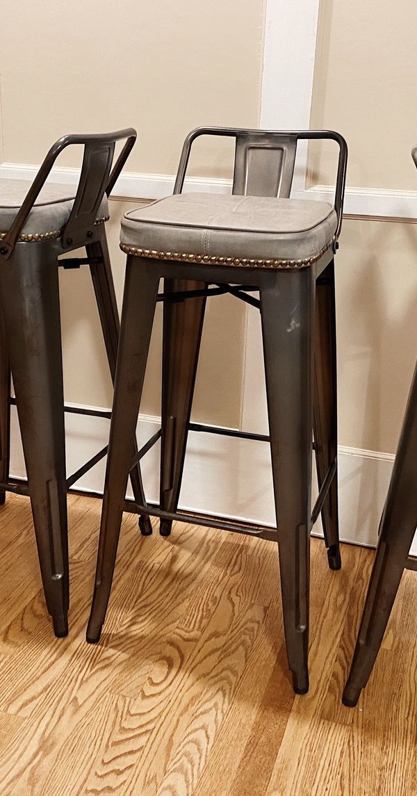 3 Grey Bar Stool Chairs for Sale in San Diego, CA - OfferUp