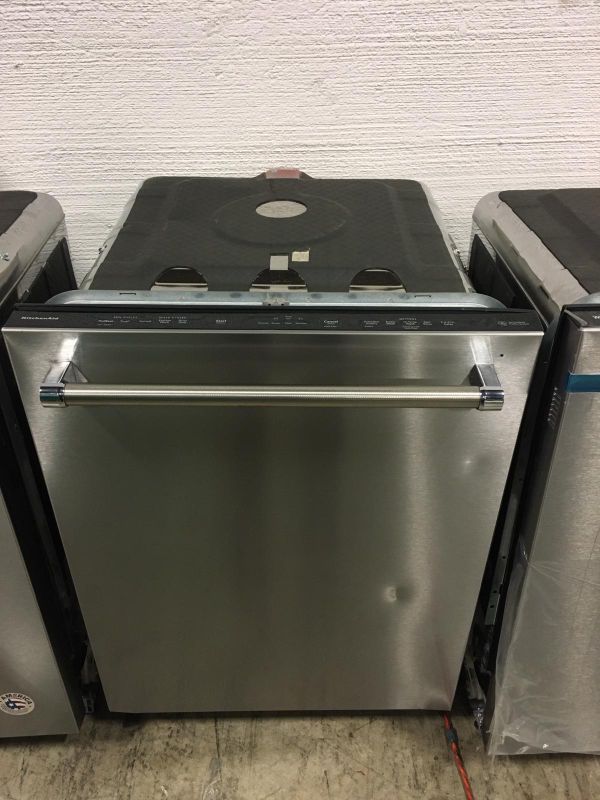 Dishwasher KitchenAid model KDTE334GPS for Sale in Dallas, TX OfferUp