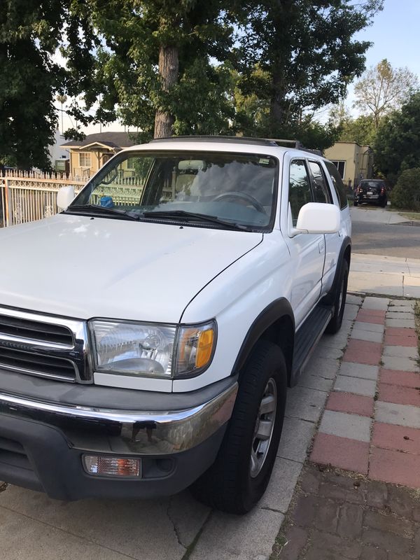1999 Toyota 4Runner white for Sale in Los Angeles, CA - OfferUp