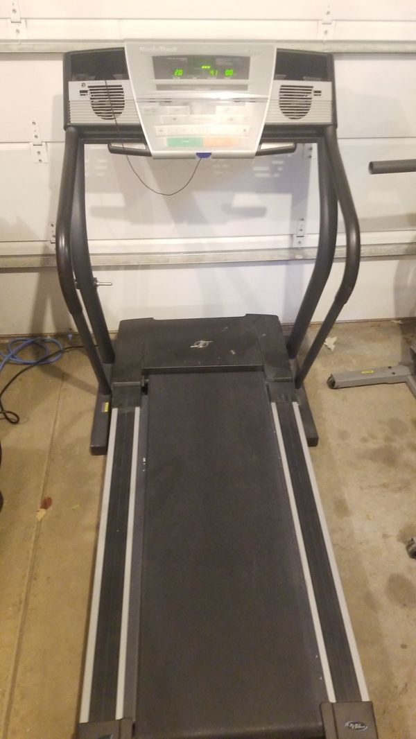 NordicTrack C1900 Treadmill for Sale in Shorewood, IL OfferUp