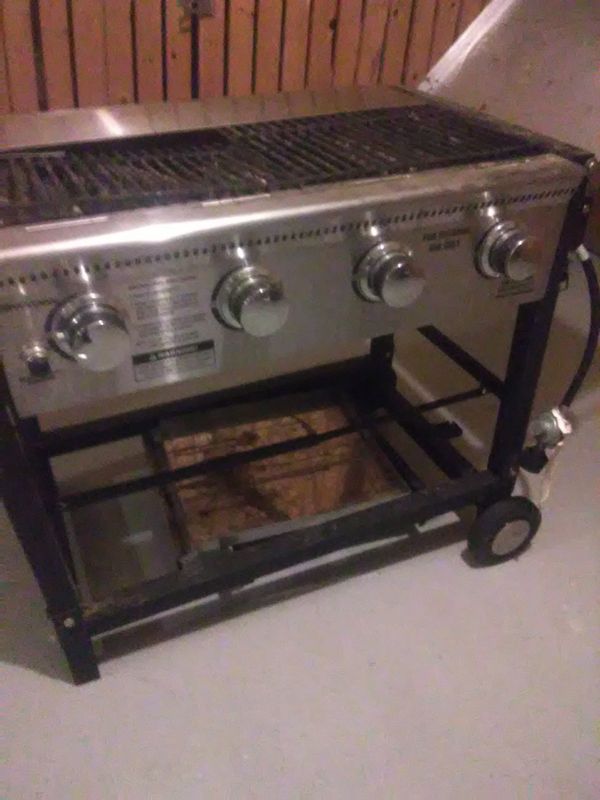 Brinkmann Portable Gas Grill w tailgate cart for Sale in Pittsburgh, PA