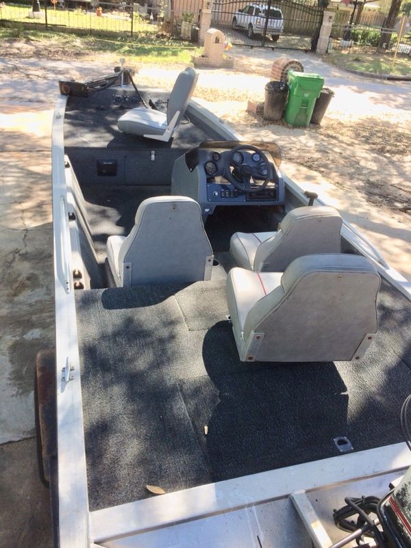 1989 bass tracker pro 17 for Sale in Houston, TX - OfferUp