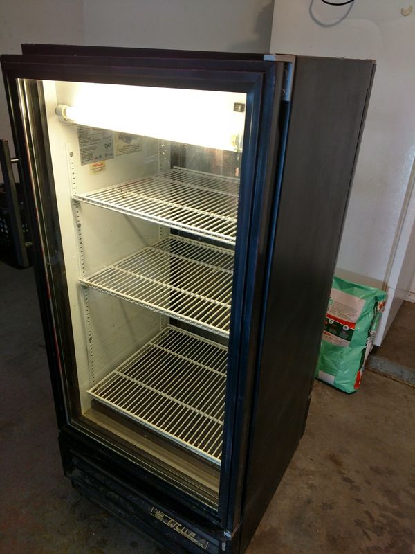 Full size upright beverage refrigerator true manufacturing company for