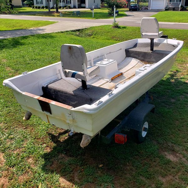 14 Foot Sears TriHull Skiff & Trailer Package. Everything you need