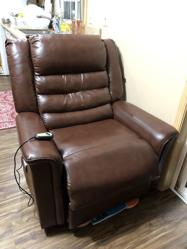 Lazy boy recliner chair. for Sale in Kent, WA - OfferUp
