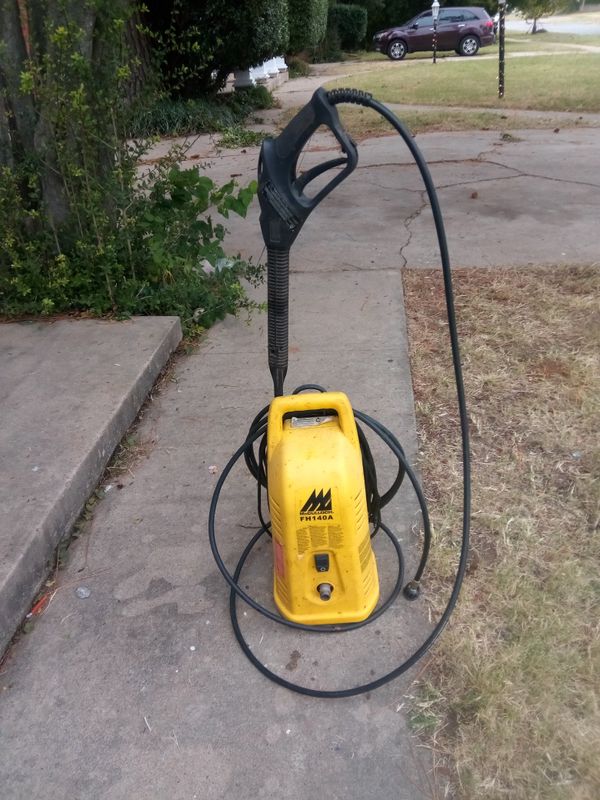 McCulloch electric pressure washer FH140A - 1400 psi $$45 OBO for Sale