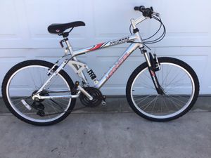 VARTICAL XG9000 BIKE WORKS GREAT 26” for Sale in Phoenix, AZ