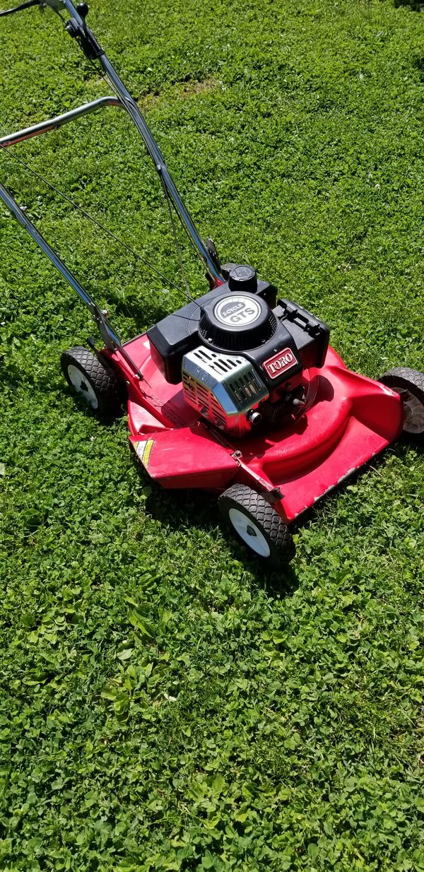 Toro 2 cycle mower for Sale in Palm, PA - OfferUp