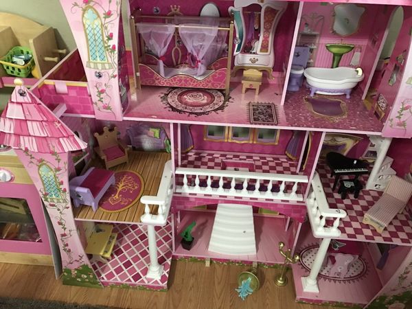 barbie fashion closet
