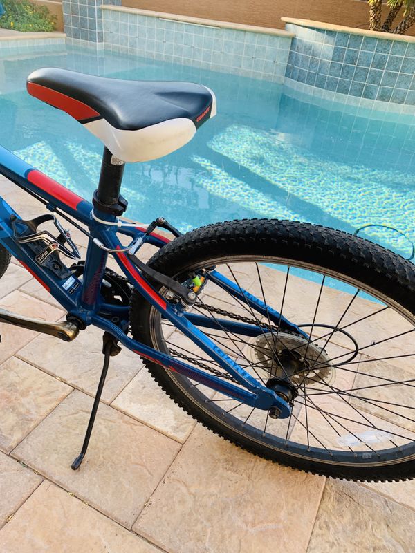 giant 24 inch mountain bike 2017