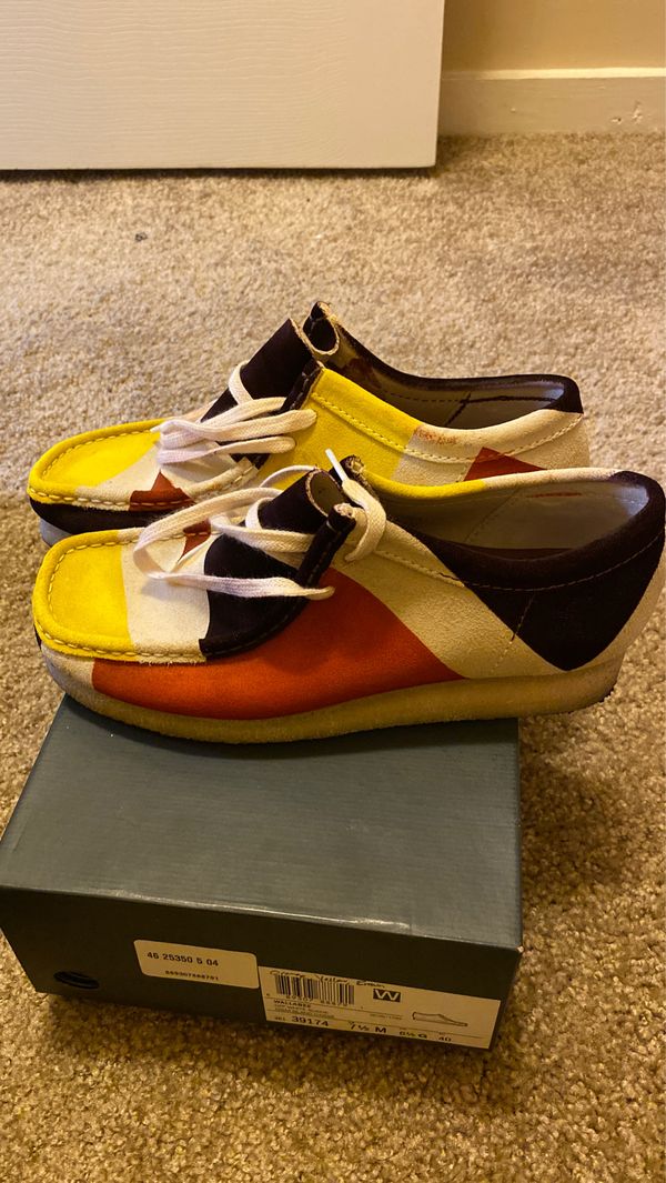 custom clarks wallabees