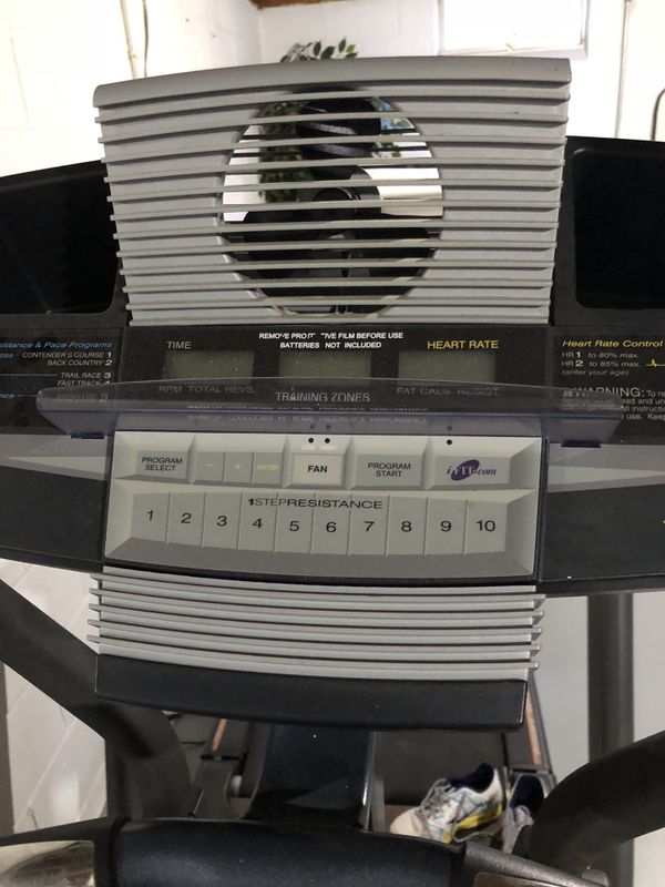 NordicTrack CX 925 Elliptical Machine Used for Sale in Highland, IN