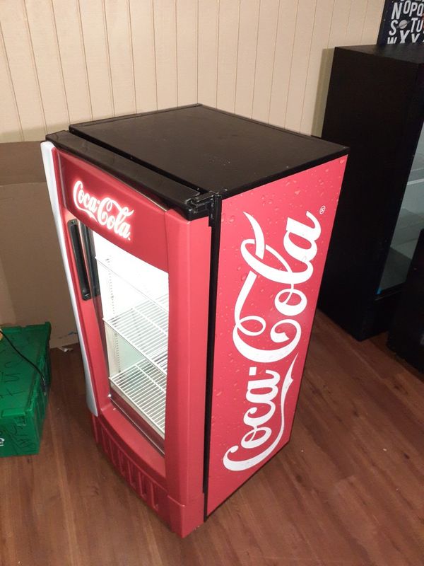 Coca Cola Refrigerator, by TRUE for Sale in Stockton, CA OfferUp