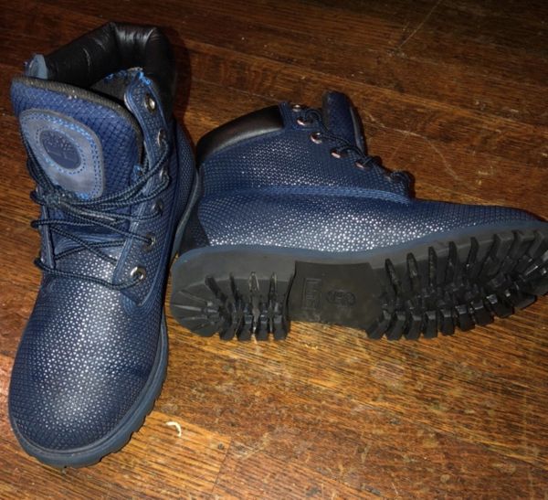 all blue timbs
