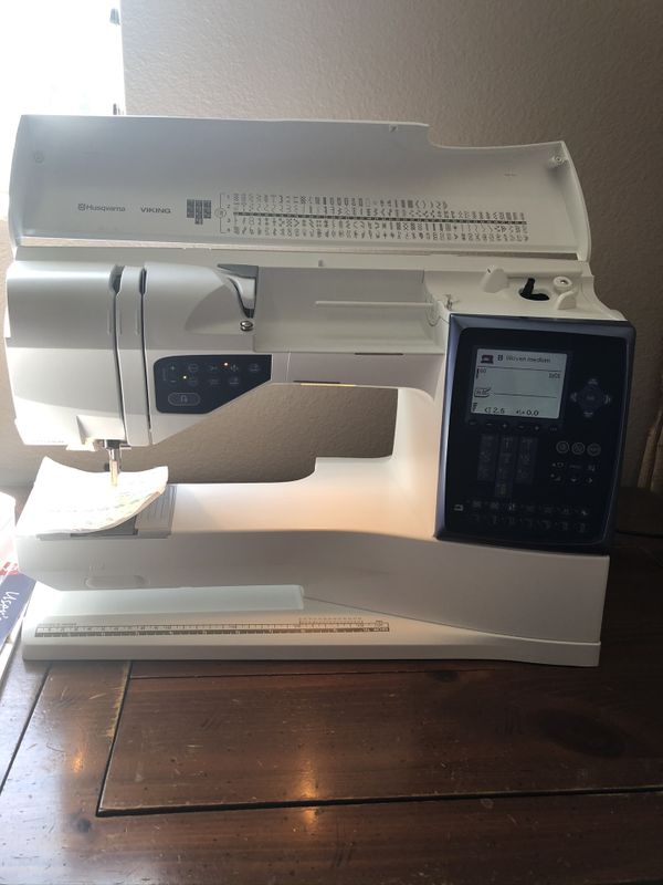 Husqvarna Viking Sapphire 870 Quilt Sewing Machine for Sale in Spring ...