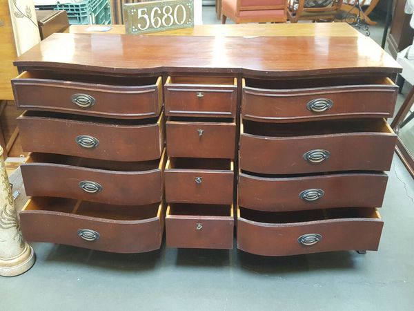 Antique 1940 50 S Dixie Mahogany 12 Drawer Dresser For Sale In