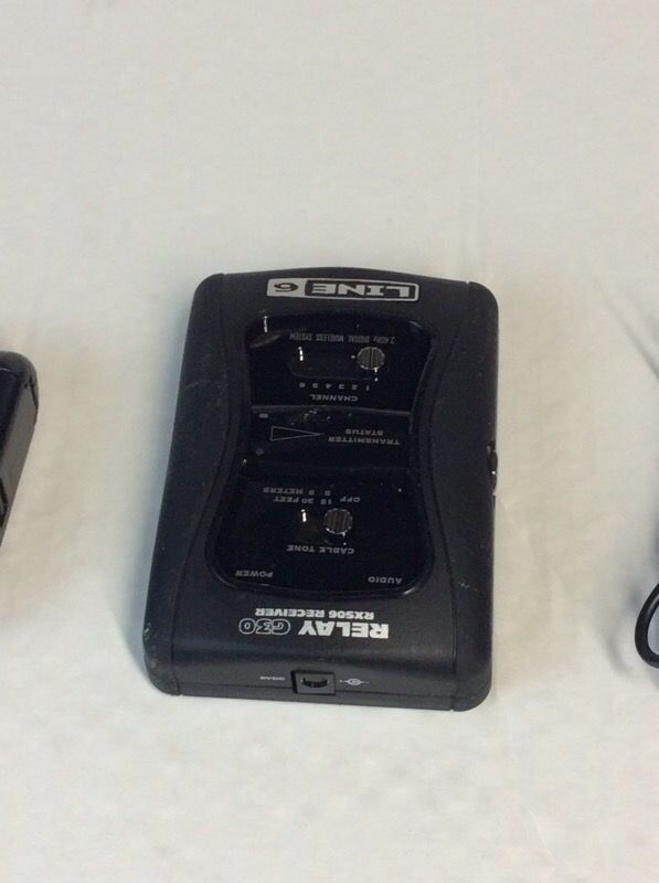 Line 6 Relay G30 Wireless Guitar System TBP06 Transmitter & RXS06