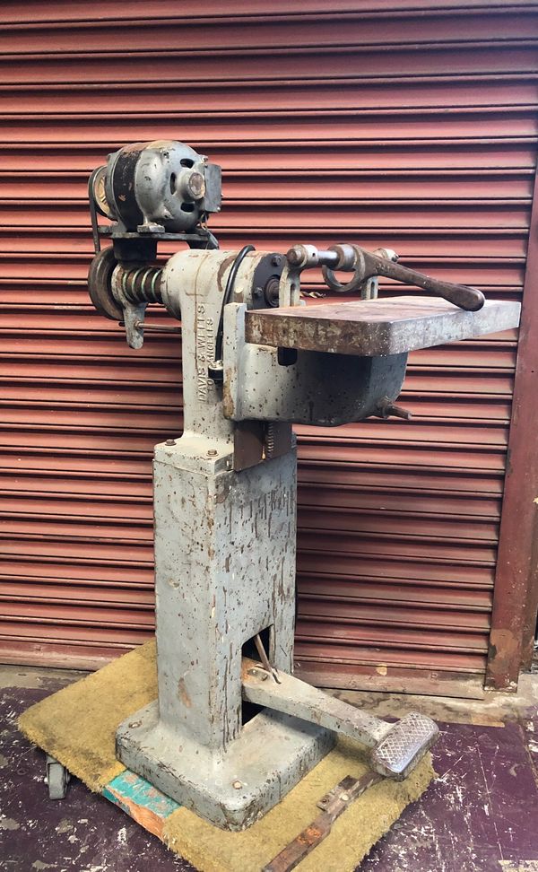 Davis & Wells Horizontal Boring Machine Drill Press Wood Working cast