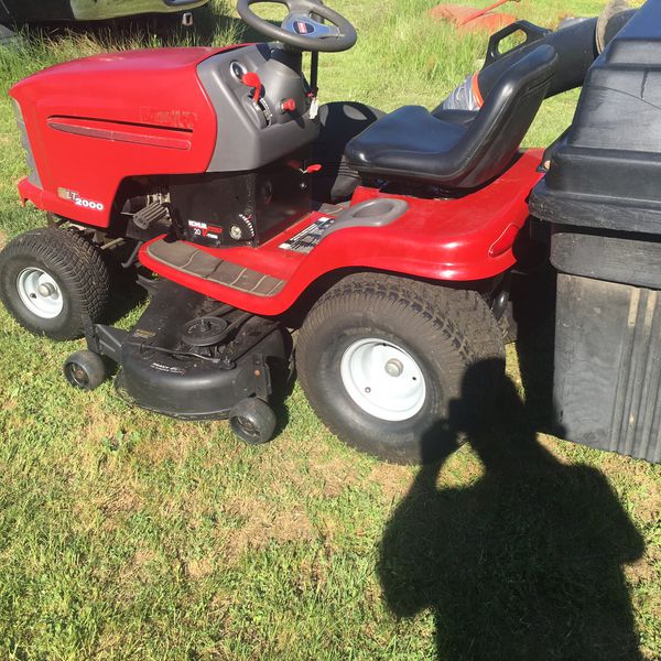 Craftsman lt 2000 twin cylinder 20HP riding mower , 48 inch deck for Sale in Tacoma, WA - OfferUp