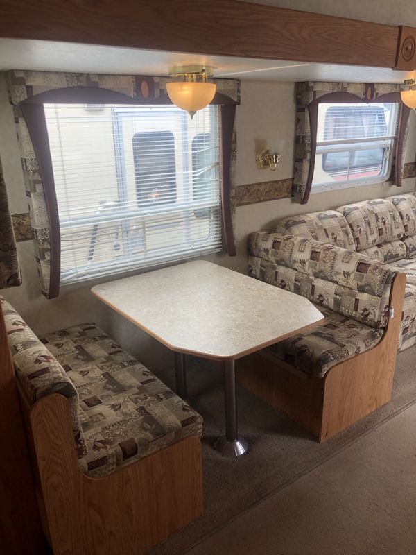 2005 Jayco Jay Flight 31 Ft. Travel Trailer Bunk Beds W/ 2 Slides for