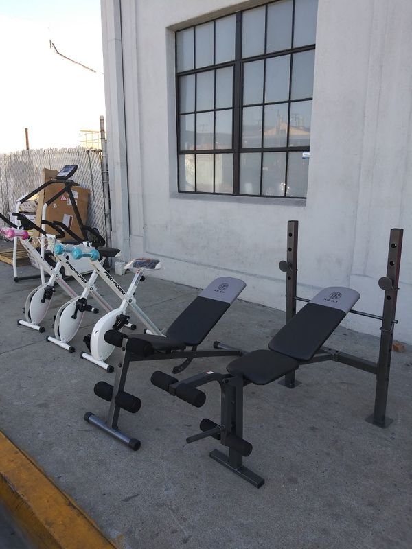 Golds gym weight bench xr5