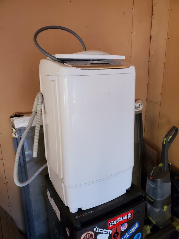 0.9 cubic feet washer capacity