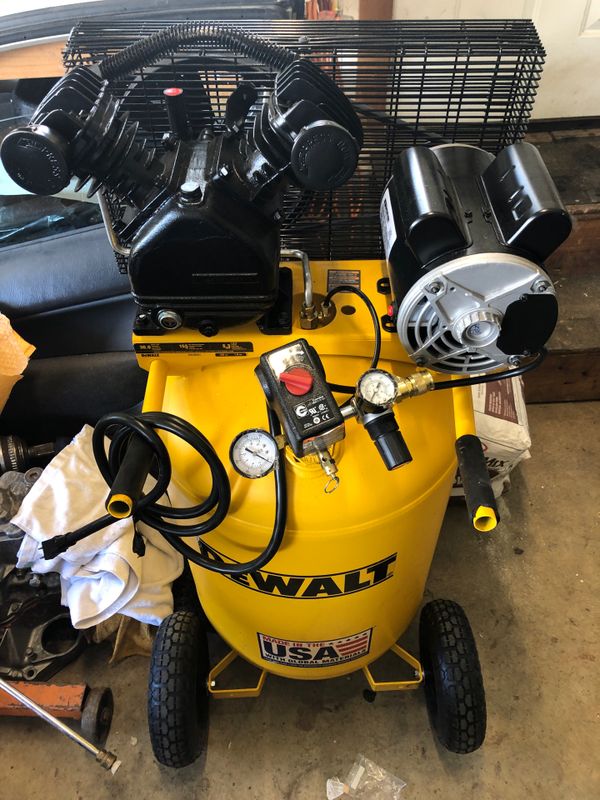 NEW DeWALT 30 gal. Air Compressor 155 PSI, DXCM301 for Sale in