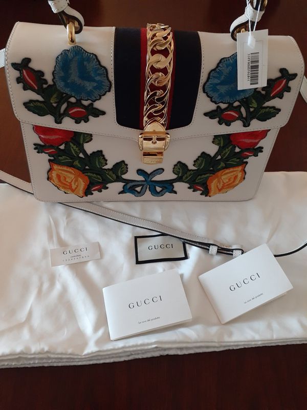 Brand New Authentic Gucci White Flower Purse/handbag Brand New for Sale in Arlington, VA - OfferUp