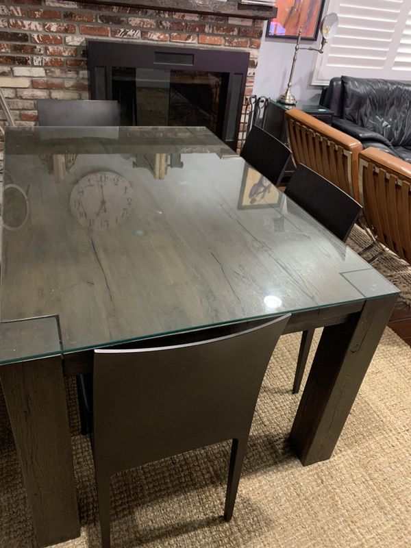 Restoration Hardware Parsons Reclaimed Wood Dining Table in like new