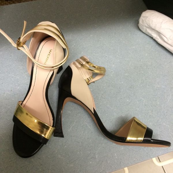 Brand new gucci women sandal size 6 7 9 10 for Sale in 