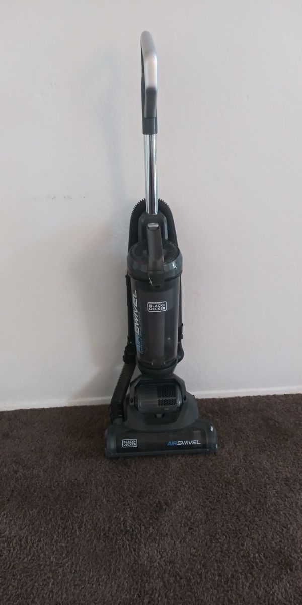 Black+decker air swivel versatile series vaccum for Sale in Bakersfield ...