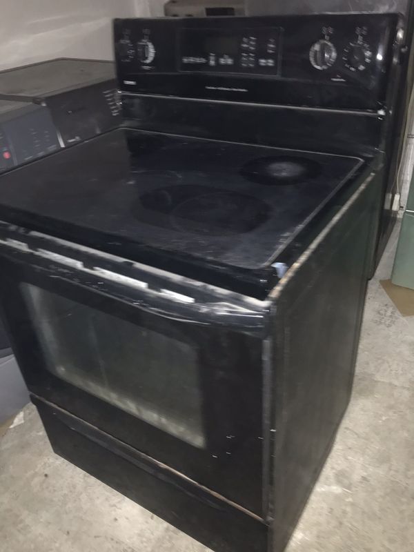 Kenmore Range/Stove/Oven Model 665.95809000 Black for Sale in Oakland