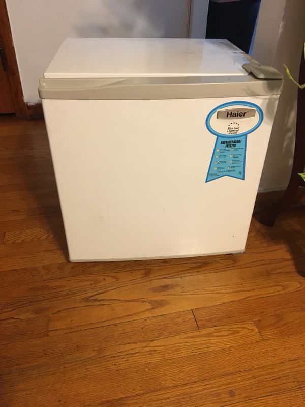 Haier Mini Fridge With Freezer Manual