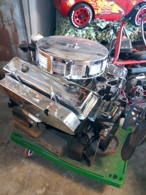 Chevy 350 4bolt main double hump heads for Sale in Montebello, CA OfferUp