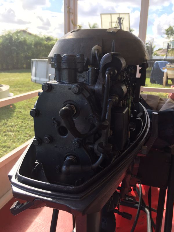 Yamaha 25hp 25 hp Tiller short shaft Outboard Motor Freshwater Just ...