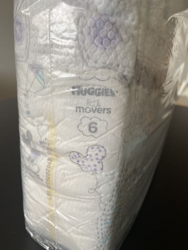 NEW HUGGIES LITTLE MOVERS DIAPERS, 60 COUNT FROM COSTCO, SIZE 6 for