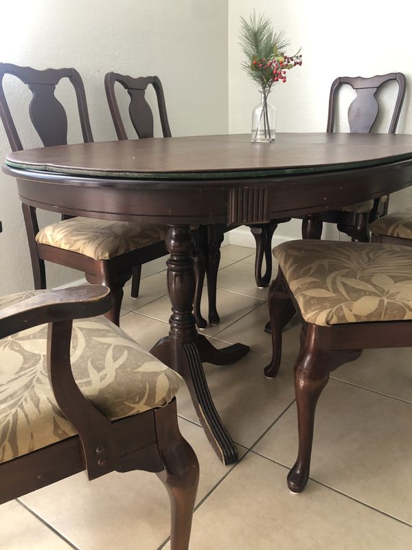 LIGHTLY USED DINING ROOM SET for Sale in Miami, FL OfferUp