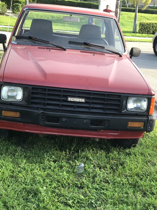 Toyota pick up 22R for Sale in Delray Beach, FL OfferUp