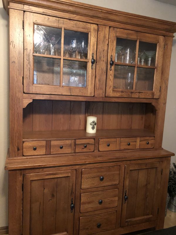 Broyhill Attic Heirlooms China hutch for Sale in Blanchard, OK - OfferUp