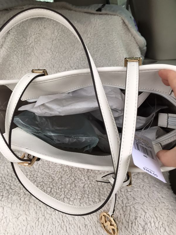 Authentic Michael Kors Purse for Sale in Lakewood, WA - OfferUp