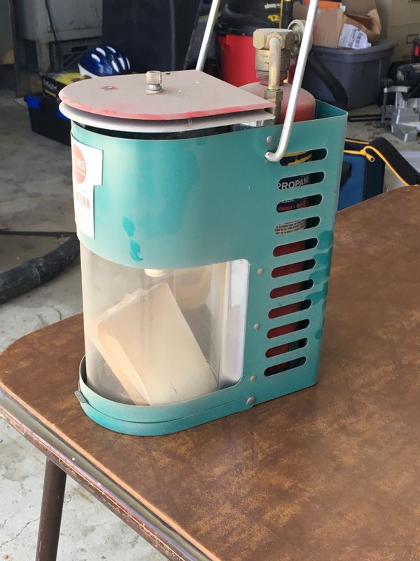 Sears propane lantern model 7112. for Sale in Glen Ellyn, IL - OfferUp