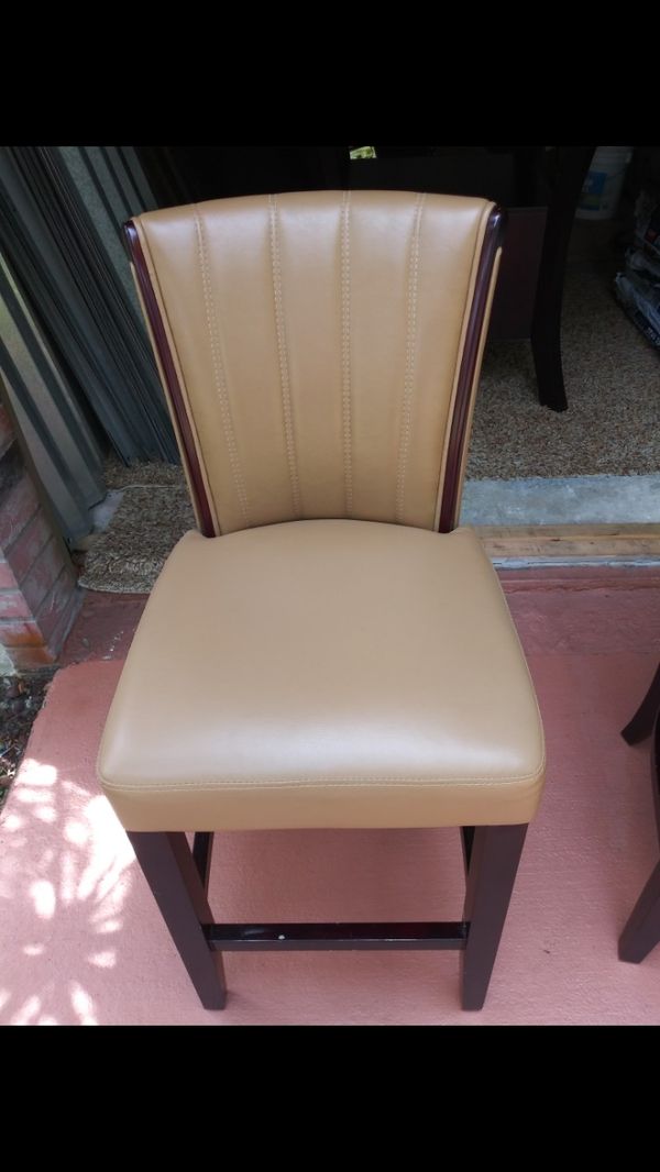 El Dorado Furniture - 5 Piece High Dining Room Set - Beautiful Set