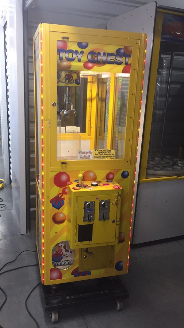 24” Toy Chest Crane Claw Machine Arcade Game! for Sale in Charlotte, NC ...