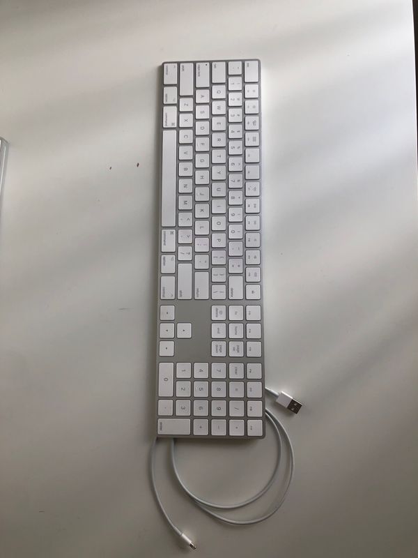 apple magic keyboard with numeric keypad used