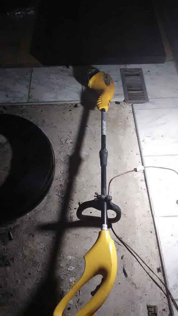 Electric weed eater weed wacker works good good condition ...