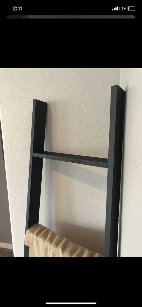 6ft tall real wood black blanket ladder for Sale in Sumner, WA OfferUp