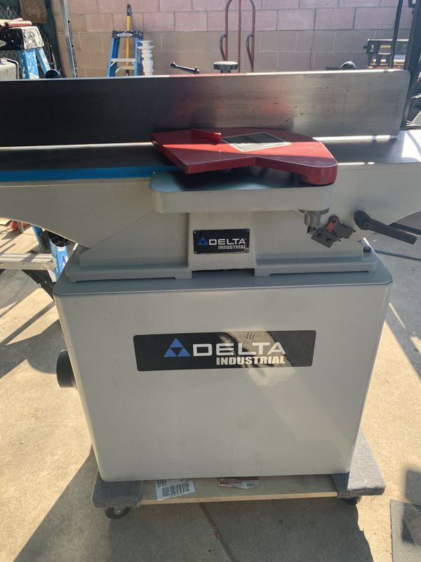 8 inch Jointer by Delta for Sale in Fontana, CA - OfferUp